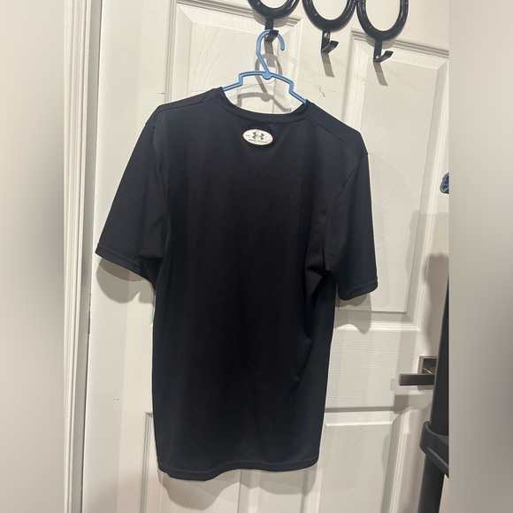 Men’s under armour sports shirt - Picture 2 of 2